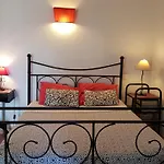 Un Pied A Terre